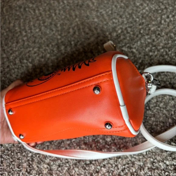 VINTAGE Von Dutch Orange and White Women's Bag!! - Picture 5 of 7